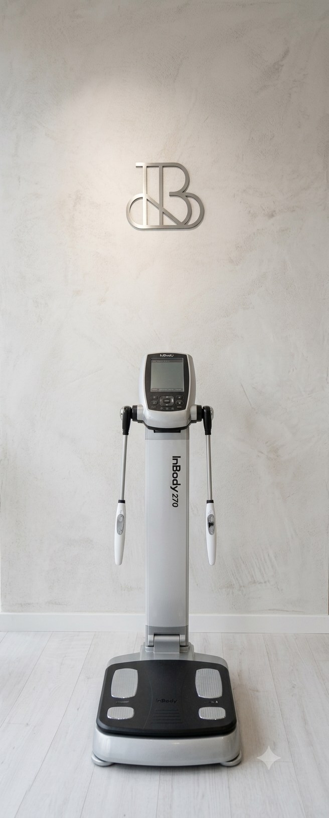 Equipo de análisis de composición corporal InBody 270 en Clínica Belau